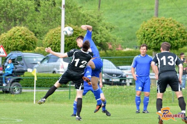 POM-NOGOMET: Grad premagal Palomo, Tromejnik slavil v Malečniku,Veržej remiziral na Koroškem